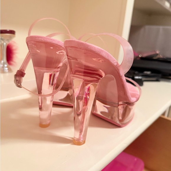 Steve Madden Blush Pink Clear Heels - Picture 2 of 5